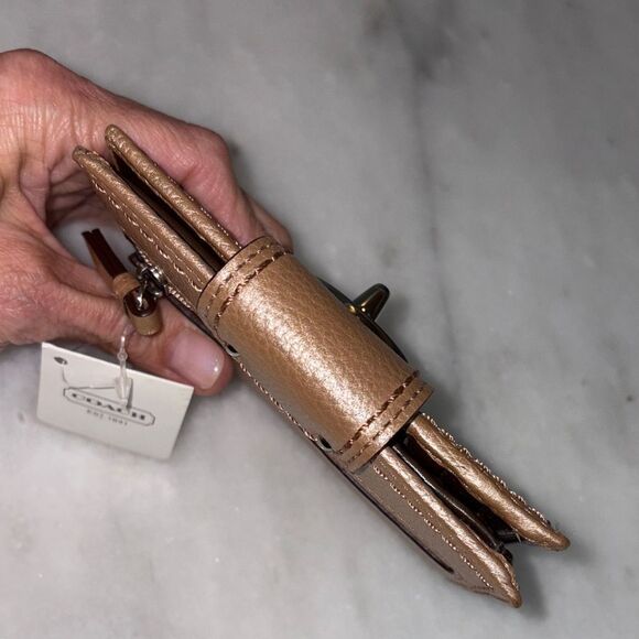 Coach Wallet Golden Tan Pearlized Metallic Pebbled Leather Twistlock Wallet NWT - Picture 10 of 16